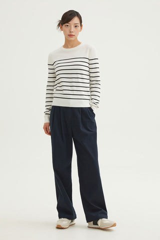 Women Tucked Wide Chino Pants